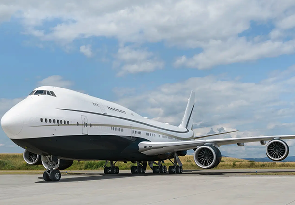 Boeing 747 Business Jet with an interior so large it took 4 years to