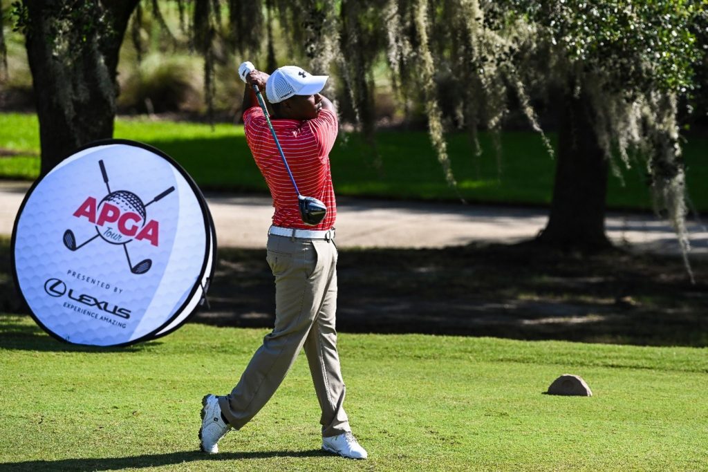 New York Yankees: Cheyenne Woods caddies for boyfriend, Aaron Hicks