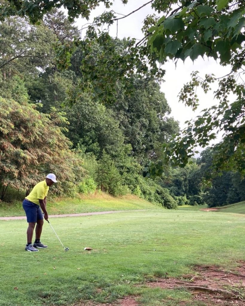 Harold Varner's caddie Chris Rice wins annual 17th hole competition